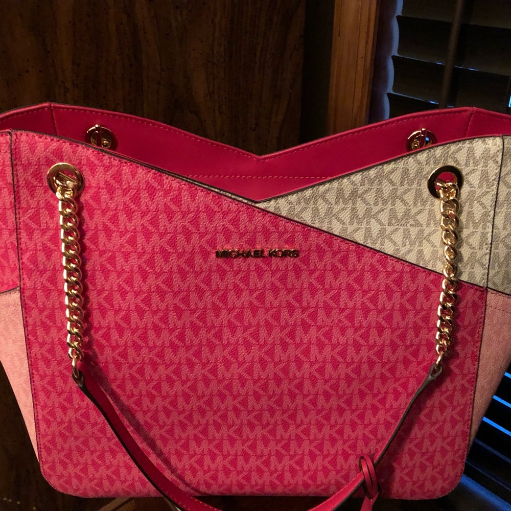 Michael Kors purse